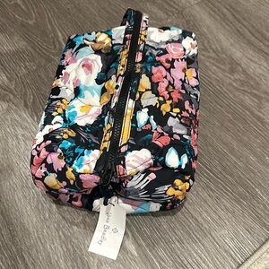 Vera Bradley Featherweight Hanging Organizer